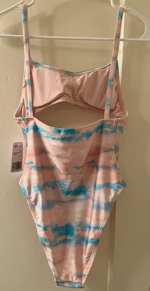 Forever 21 One Piece Bathing Suit – Small In Cloudwash thumbnail 4