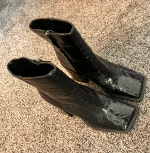 Boots thumbnail 3