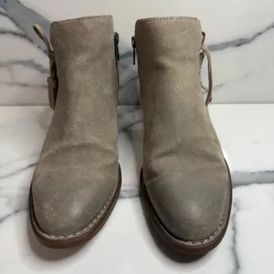 Born Taupe Leather Monikah Boots Sz 9.5 Festival Boho Western Fringe Side Zip thumbnail 2