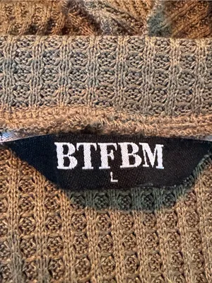 BTFBM Ruffled Sleeve V-Neck Knit Top — Olive large thumbnail 7