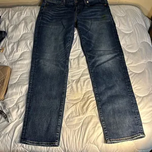 American Eagle Jeans Size 32, Inseam 30 inches thumbnail 1