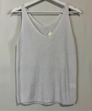 Women’s Sleeveless Knit V Neck Sweater Tank White Size XL NWOT thumbnail 1