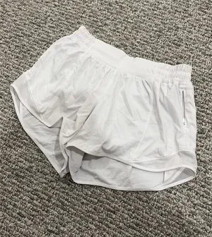 Lululemon Hotty Hot Shorts 4" thumbnail 1