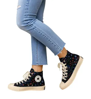 Converse Chuck Taylor All Star High-Top Women’s US 7 Floral Textile thumbnail 1