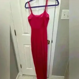 Showpo TRINAH CORSET MAXI DRESS IN PINK US4 EUC thumbnail 7