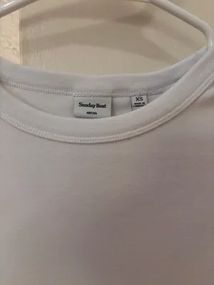 Aritzia Sunday Best Baby Tee white XS thumbnail 2