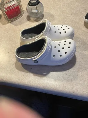 White Crocs Women’s Clogs size 8 thumbnail 5