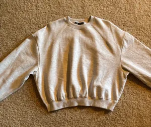 ZARA Crewneck thumbnail 1