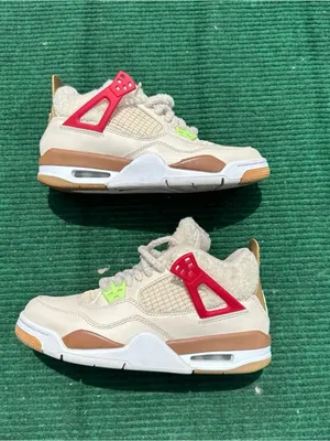 Air Jordan 4 Retro GS 'Wild Things' Size 5y Women’s Size 6.5 thumbnail 3