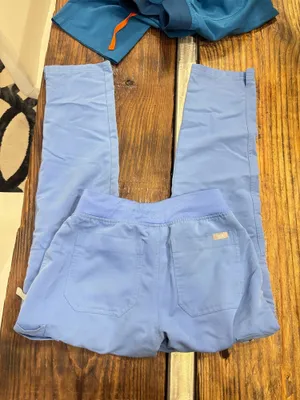 Figs W Yola HR Slim scrub pants light blue thumbnail 3