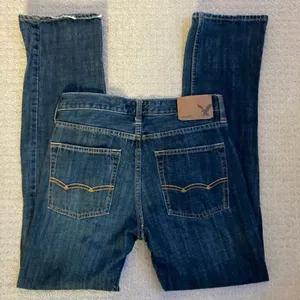 American Eagle Mid-Rise Straight Leg Dark Wash Jeans thumbnail 2