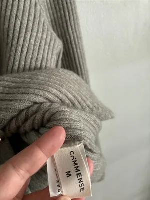 Common Sense Gray Ribbed Knit Cardigan M Gold Button Split Hem Fitted Sweater thumbnail 6