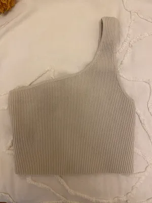Aritzia Babaton Top thumbnail 1