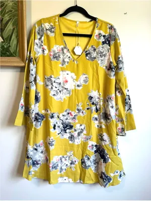 Pinkblush Yellow Floral Satin Long Sleeve Dress Womens Small New thumbnail 1
