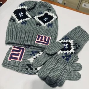 Touch by Alyssa Milano NY Giants Knit Beanie Hat and Gloves Set Grey Fair Isle thumbnail 1