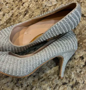 Silver Heels Size 7 thumbnail 1