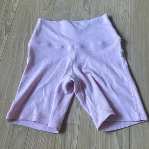 TOMS X KROST PINK SHORTS Size XS thumbnail 1