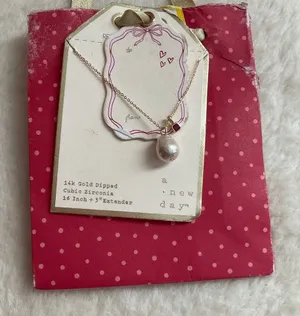 Faux Pearl with Gold Chain thumbnail 1
