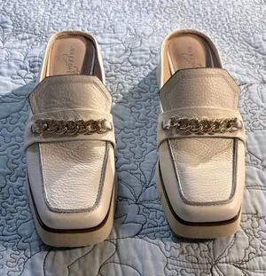 ☀️Naked Feet Elect Chamois White Leather Gold Chain Platform Loafer Mules Sz 8🧡 thumbnail 1