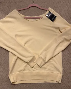 Brandy Melville Sweater Long Sleeve off the shoulder to thumbnail 1
