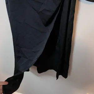 Wilfred Aritzia Anfora Satin Bustier Corset Slit Midi Dress Black Whimsigoth thumbnail 3