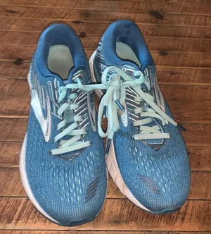 Brooks running two tone blue athletic 8.5B tennis shoes thumbnail 1