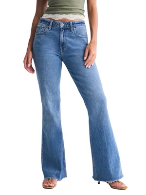 Abercrombie & Fitch - Curve Love High Rise Flare Jeans Light Wash Size 28 thumbnail 2