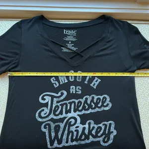 NWOT Lyric Culture Smooth As Tennessee Whiskey Concert t-shirt Black size S thumbnail 5