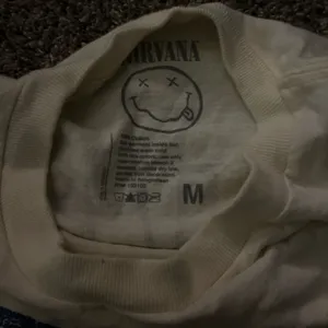 Graphic nirvana t shirt Tan Size M thumbnail 2