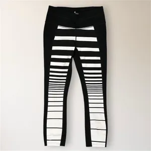 Athleta Sonar Capri Leggings XXS Black White Striped Yoga Running‎ Athletic thumbnail 2