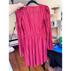 Zara Pleated Satin Dress Red Size Medium‎ 1131/850/600 Blogger Favorite thumbnail 3
