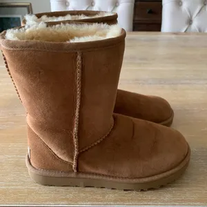 Ugg Australia Classic Brown Boots thumbnail 2