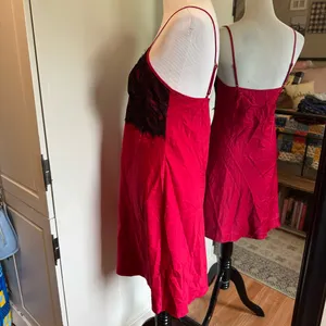 Gilligan & O’Malley Medium Red Nightgown thumbnail 3