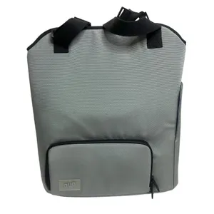 Que The Everywhere Convertible Totepack Gray thumbnail 2