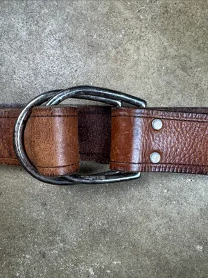 Classic Brown Leather Belt with Large Loop Buckles
Size: Medium thumbnail 4