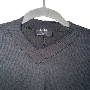 Dressed in Lala Ribbed V‎ Neck Midi Dress Black Size S Casual Basic Everyday thumbnail 3
