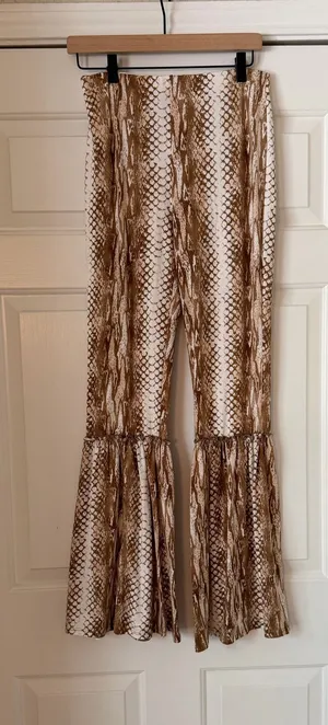 Andree By Unit Brown Snake Print Flare Pants thumbnail 1