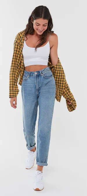 BDG Jeans Mom High-Rise Urban Outfitters thumbnail 1