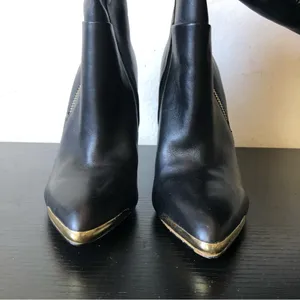 Saks Fifth Avenue New Leather Boots thumbnail 7