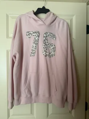 Hollister hoodie thumbnail 1