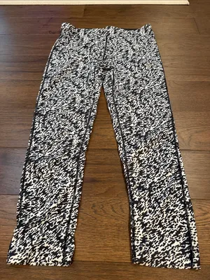 Nike Dri Fit Pronto Essential Crop Running Leggings Black White Medium - C68-006 thumbnail 3