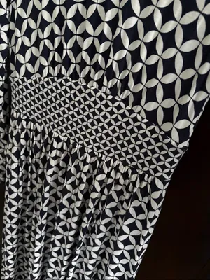 Like New Boden Thea Long Sleeve Midi Dress Navy White Size 6 thumbnail 4
