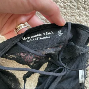 Abercrombie & Fitch Ribbed Knit Black Lace Trim Bralette XS thumbnail 4