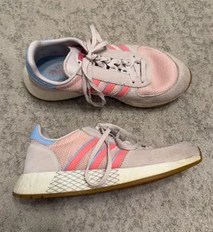 Adidas Pink Sneakers thumbnail 1