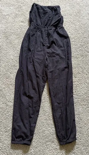 Aerie Black Strapless Jumpsuit Sz M Cotton Gauzey Smocked Back Pockets Tie Back thumbnail 1