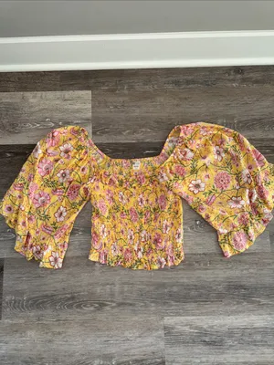 Billabong Yellow Floral Smocked Puff-Sleeve Crop Top thumbnail 3