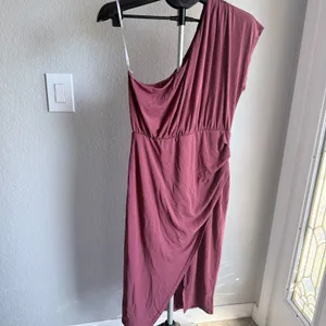 Lulus Raise a Glass Rusty Rose One-Shoulder Midi Dress Body Con Plum Size L thumbnail 2