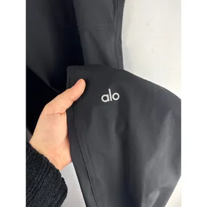 Women’s Alo Medium Black Cargo Parachute Pants thumbnail 3