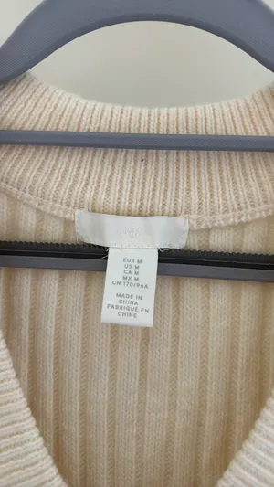 H&M White Sweater Vest thumbnail 3
