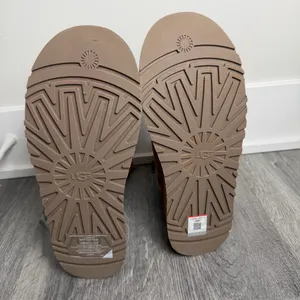 Ugg Classic Dipper Boots thumbnail 9